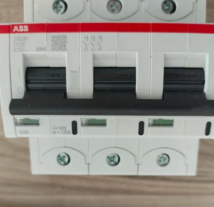 Circuit breaker (CB)