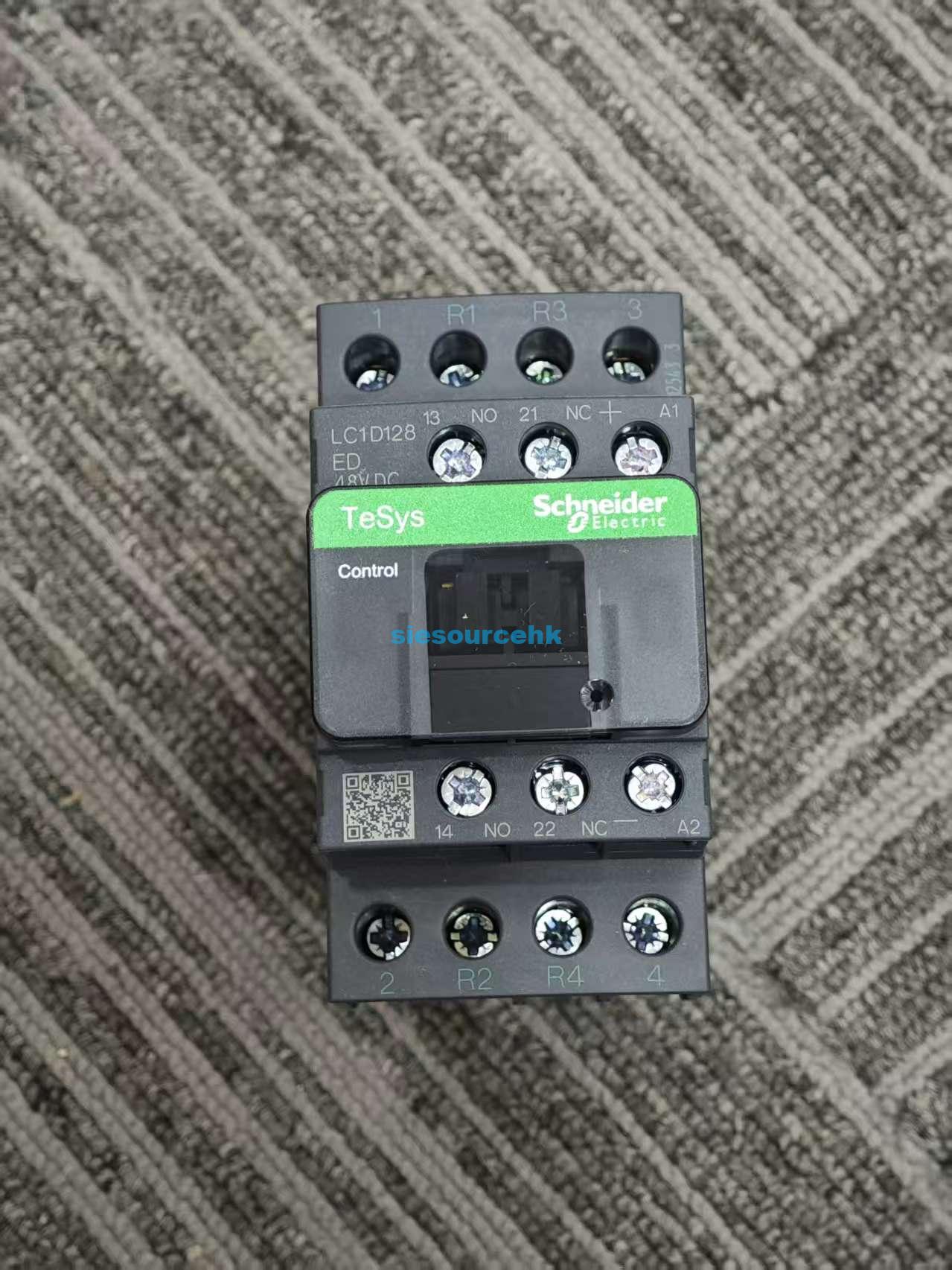 8b9d4f56a097f514ba988f3f0437266 Schneider Electric Contactor Circuit Breaker LC1D25 - 图片 1