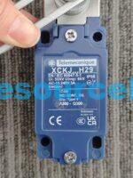 Schneider Telemecanique Limit Switch XCKM115 - Image 4